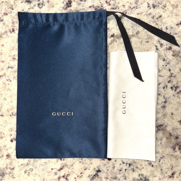 Gucci Navy Blue Dust Bag and White Cleaning Cloth - Picture 1 of 6